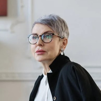 picture of Sarah Larson